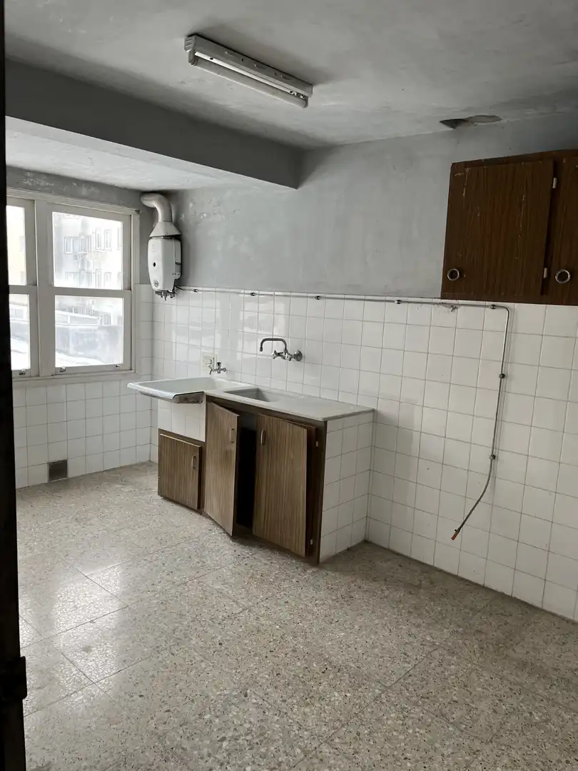 Einfamilien-Reihenhaus zum Verkauf in Rúa San Salvador, 56, Fajardo Küche von Einfamilien-Reihenhaus zum Verkauf in Ferrol mit Terrasse