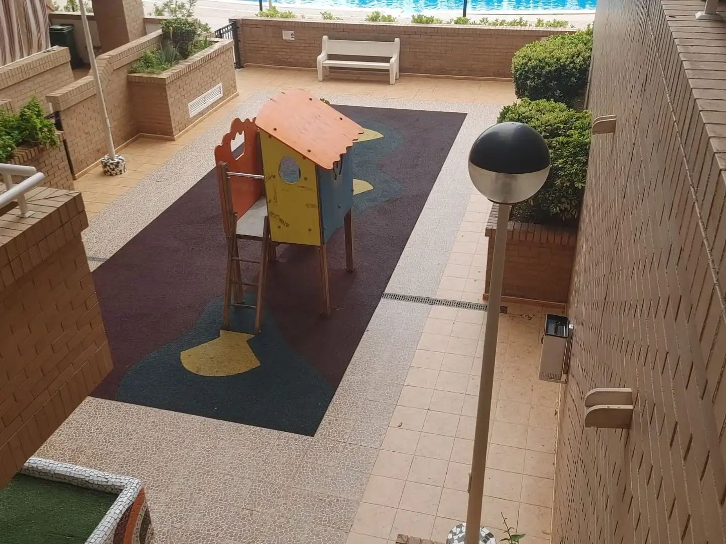 Flat for sale in Avenida Central, 54, Jardines del Mar Terrace of Flat for sale in Oropesa del Mar / Orpesa with Air Conditioner, Terrace and Swimming Pool