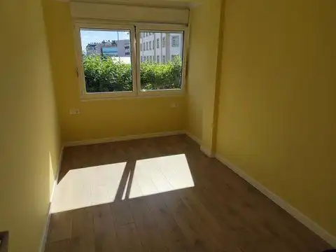 Piso de alquiler en Avenida Ramón Ferreiro, 1, San Roque - As Fontiñas Habitación de Piso de alquiler en Lugo con Calefacción, Amueblado y Videoportero