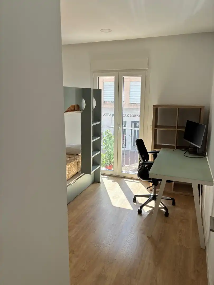 Schlafzimmer von Wohnung zur Miete in Málaga Capital mit Klimaanlage und Balkon