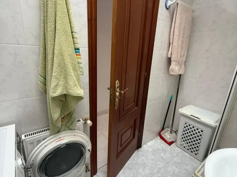 Dachboden zum Verkauf in Rúa Xohán Xesús González, 24, Cuntis Badezimmer von Dachboden zum Verkauf in Cuntis mit Heizung, Parkett und Möbliert
