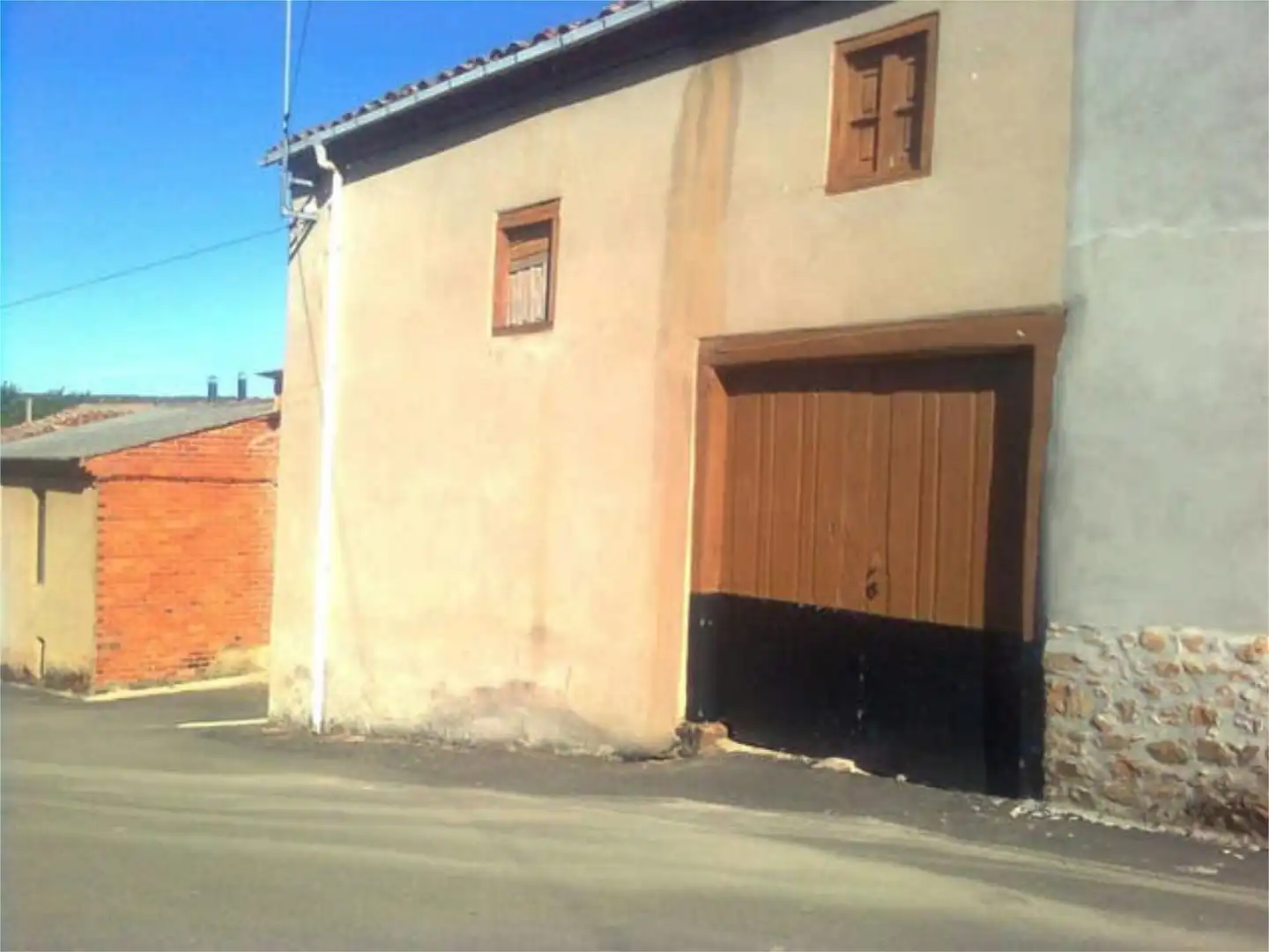 Casa o chalet en venta en Llamas de la Ribera Vista exterior de Casa o chalet en venta en Llamas de la Ribera con Amueblado