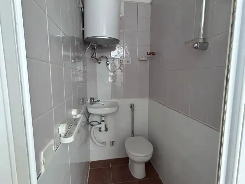Wohnung zur Miete in Calle Galicia, 5, Torviscas Centro y Alto Badezimmer von Wohnung zur Miete in Adeje mit Terrasse, Schwimmbad und Balkon