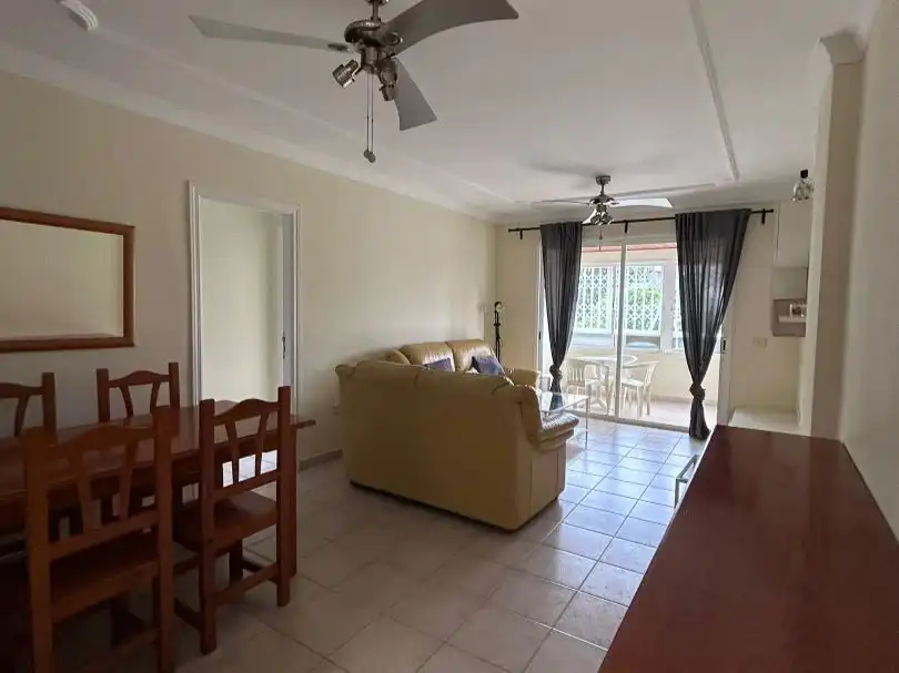 Wohnung zur Miete in Calle Galicia, 5, Torviscas Centro y Alto Wohnzimmer von Wohnung zur Miete in Adeje mit Terrasse, Schwimmbad und Balkon