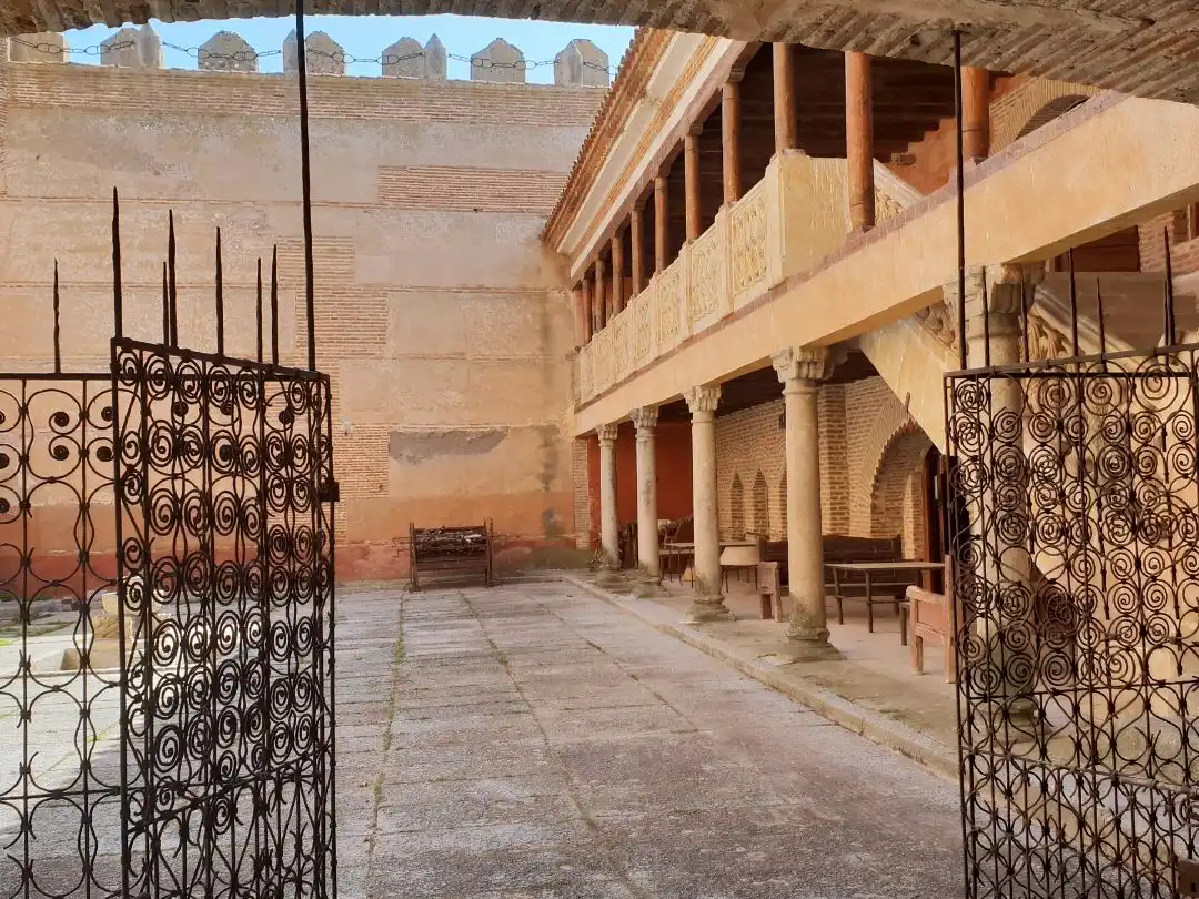 Finca rústica en venta en Narros de Saldueña con Terraza y Amueblado