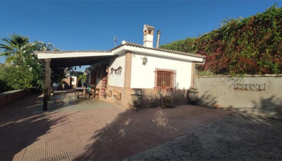 Casa o chalet de alquiler en Castillo de Locubín, Jaén - imagen 1 Foto 1 de Casa o chalet de alquiler en Castillo de Locubín, Jaén