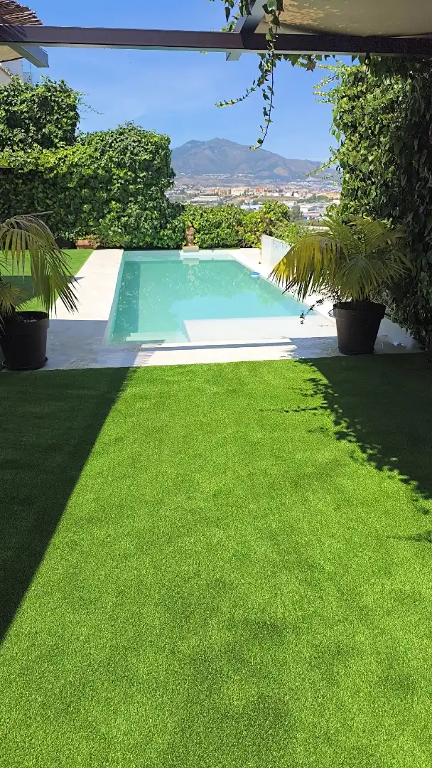 Casa o chalet de alquiler en Arrabal Sector 23, 33, Hipódromo - Cerrado del Águila Piscina de Casa o chalet de alquiler en Mijas con Aire acondicionado, Calefacción y Jardín privado