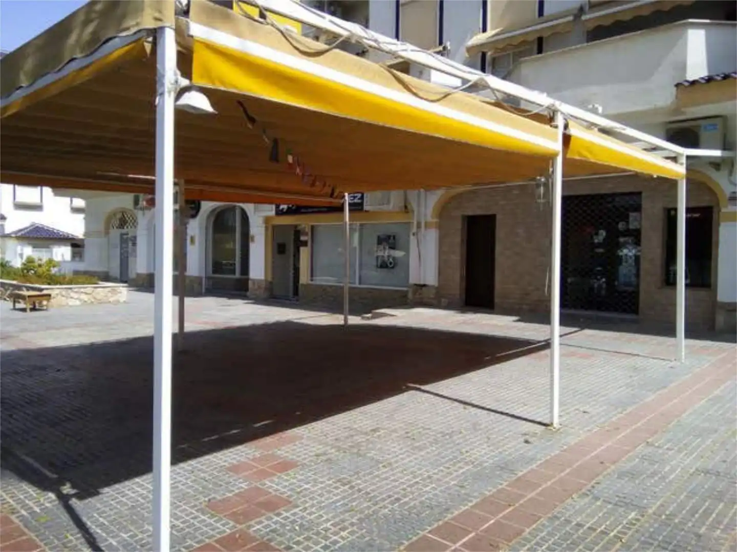 Geschaftsraum zur Miete in Cortijo de Maza - Finca Monsalvez - El Olivar Außenansicht von Geschaftsraum zur Miete in Málaga mit Klimaanlage