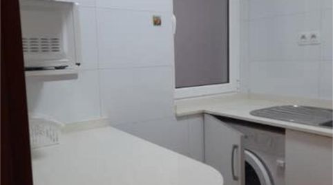 Foto 2 de Piso de alquiler en La Arena, Gijón