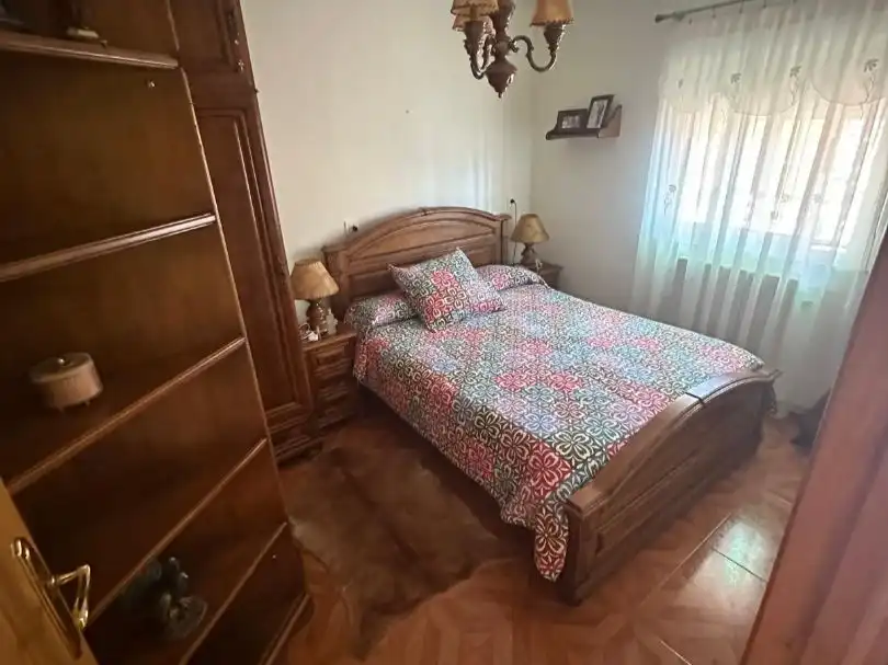 Casa o chalet en venta en Cuesta la Viña, 13, San Martín del Rey Aurelio Habitación de Casa o chalet en venta en San Martín del Rey Aurelio