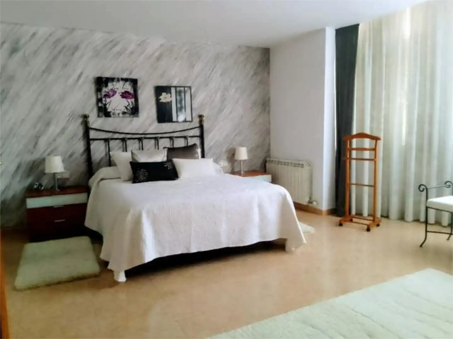 Houses for sale in Vista Alegre Bedroom of Houses for sale in Mataró with Terrace