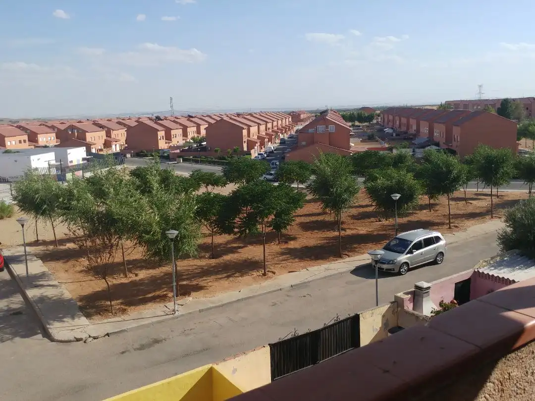 Pis en venda a Calle Cuenca, 21, Chozas de Canales Vista exterior de Pis en venda en Chozas de Canales amb Aire condicionat, Calefacció i Terrassa