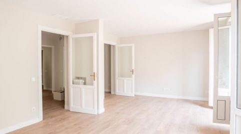 Flat for rent in Calle de Rafael Calvo, 27, Almagro, Madrid Capital - image 3 Photo 3 of Flat for rent in Calle de Rafael Calvo, 27, Almagro, Madrid Capital