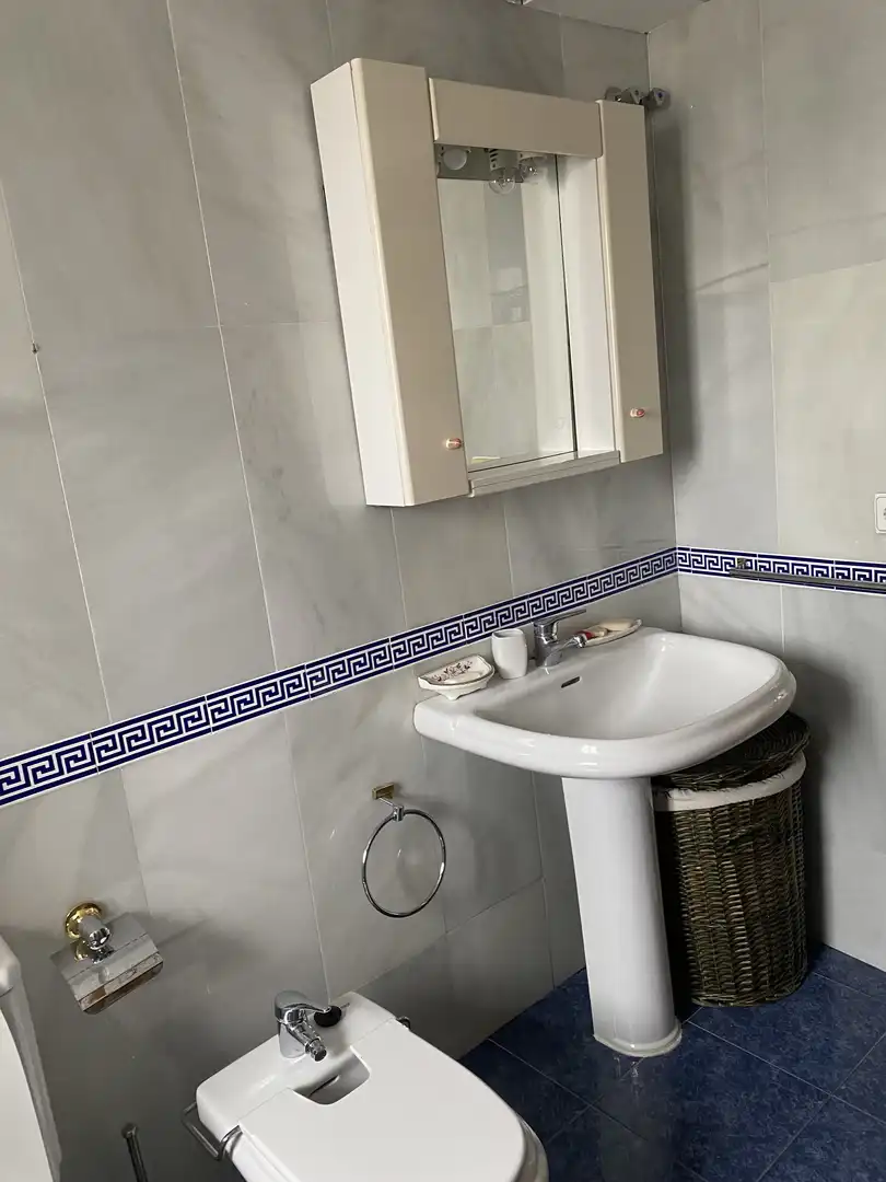 Piso de alquiler en Calle San Pedro, 42, Centro Baño de Piso de alquiler en Lucena con Aire acondicionado