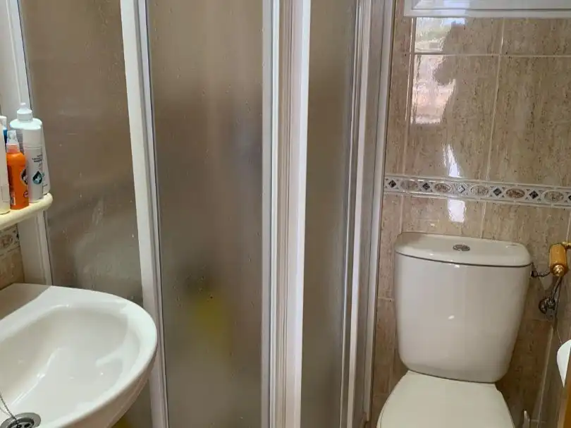 Baño de Piso en venta en Orihuela con Aire acondicionado, Terraza y Piscina