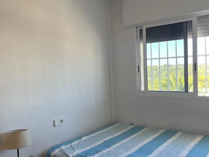Habitación de Piso en venta en Orihuela con Aire acondicionado, Terraza y Piscina