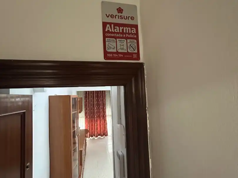 Piso en venta en Calle Playa de Valdelagrana, 6, El Torrejón - El Cerezo Habitación de Piso en venta en Sevilla con Aire acondicionado y Amueblado
