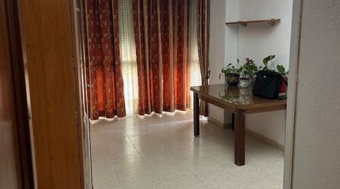 Piso en venta en Calle Playa de Valdelagrana, 6, El Torrejón - El Cerezo, Sevilla Capital - imagen 2 Foto 2 de Piso en venta en Calle Playa de Valdelagrana, 6, El Torrejón - El Cerezo, Sevilla Capital