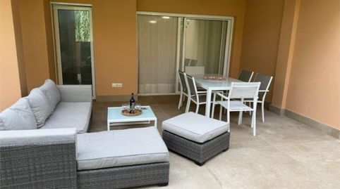 Foto 3 de Piso de alquiler en Las Chapas - Alicate Playa, Marbella