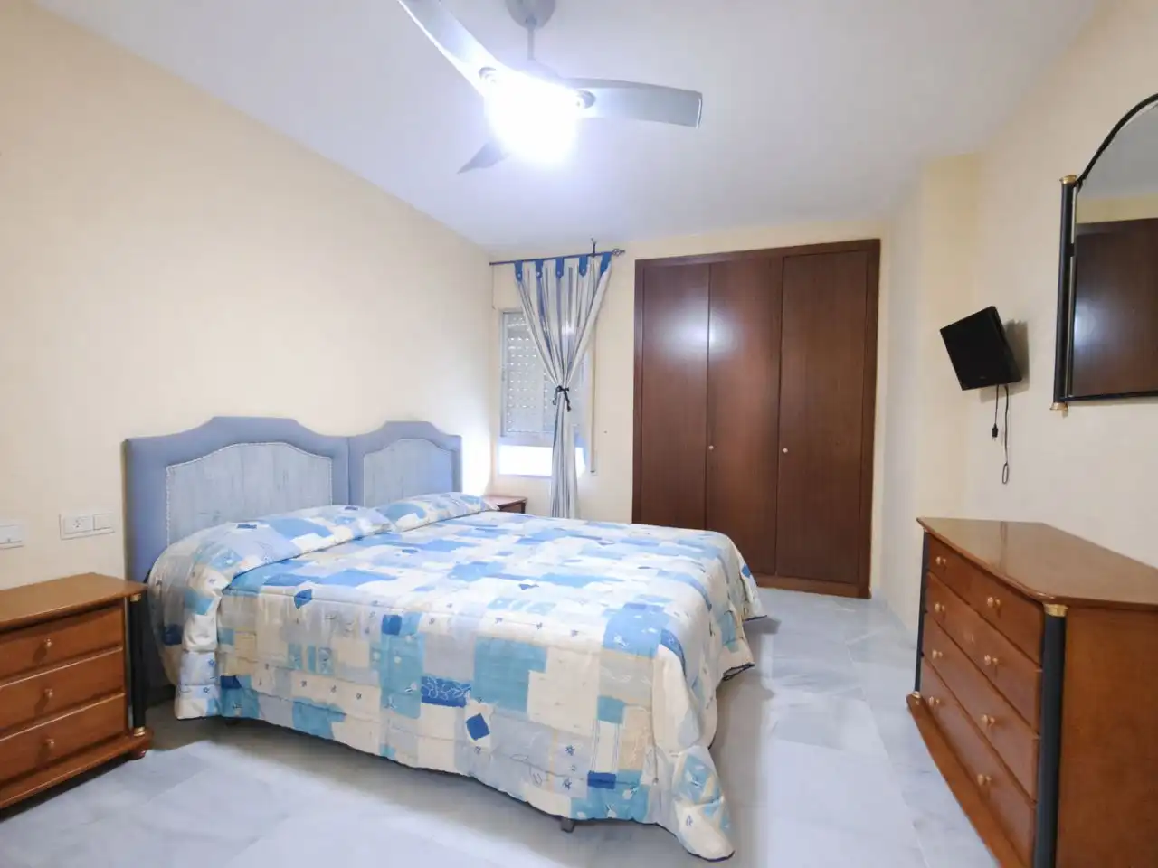 Piso en venta en Calle Ferrocarril del Puerto, 6, Parque Ayala - Jardín de la Abadía - Huelín Piso en venta en Calle Ferrocarril del Puerto, 6, Parque Ayala - Jardín de la Abadía - Huelín