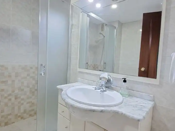 Piso en venta en Calle Ferrocarril del Puerto, 6, Parque Ayala - Jardín de la Abadía - Huelín Piso en venta en Calle Ferrocarril del Puerto, 6, Parque Ayala - Jardín de la Abadía - Huelín