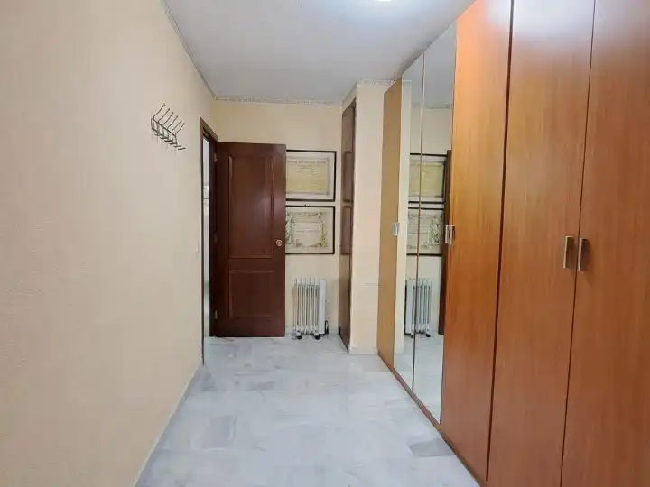 Piso en venta en Calle Ferrocarril del Puerto, 6, Parque Ayala - Jardín de la Abadía - Huelín Piso en venta en Calle Ferrocarril del Puerto, 6, Parque Ayala - Jardín de la Abadía - Huelín