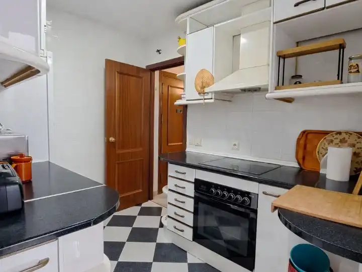 Piso en venta en Calle Ferrocarril del Puerto, 6, Parque Ayala - Jardín de la Abadía - Huelín Piso en venta en Calle Ferrocarril del Puerto, 6, Parque Ayala - Jardín de la Abadía - Huelín