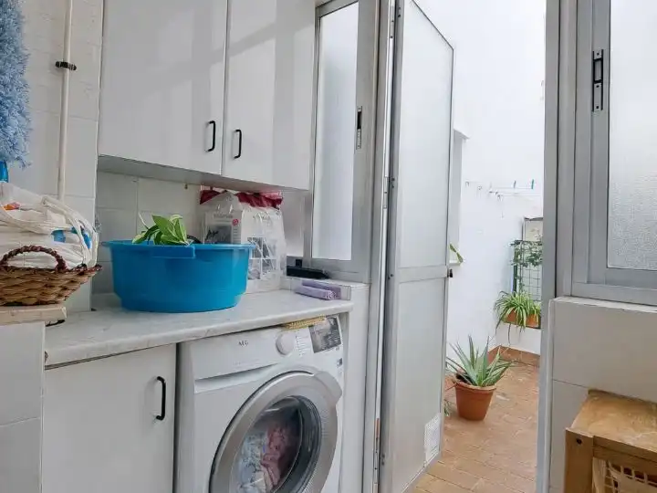 Piso en venta en Calle Ferrocarril del Puerto, 6, Parque Ayala - Jardín de la Abadía - Huelín Piso en venta en Calle Ferrocarril del Puerto, 6, Parque Ayala - Jardín de la Abadía - Huelín