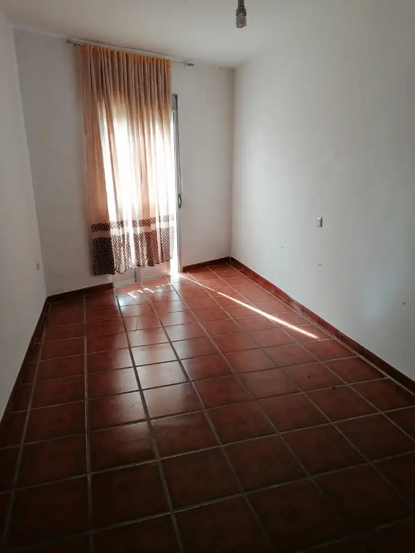 Casa adosada en venta en Calle Norte, 10, Garciaz Casa adosada en venta en Garciaz con Amueblado
