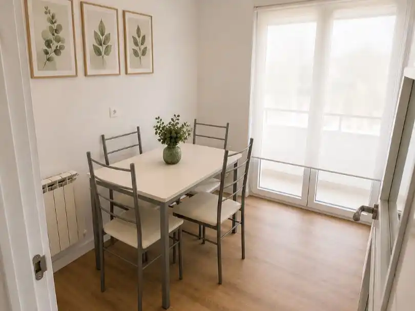 Dining room of Flat for share in  Logroño  with Heating, Parquet flooring and Furnished