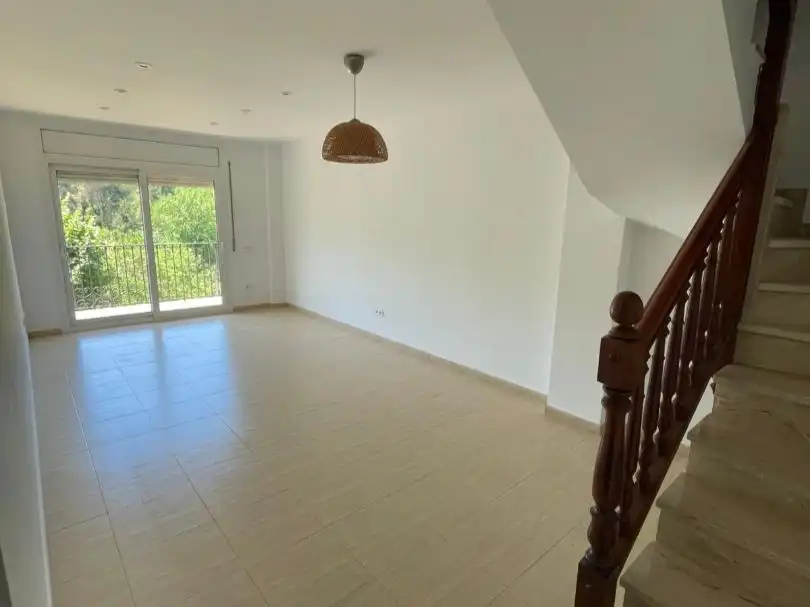 Sala de estar de Ático de alquiler en Gelida con Aire acondicionado, Calefacción y Terraza