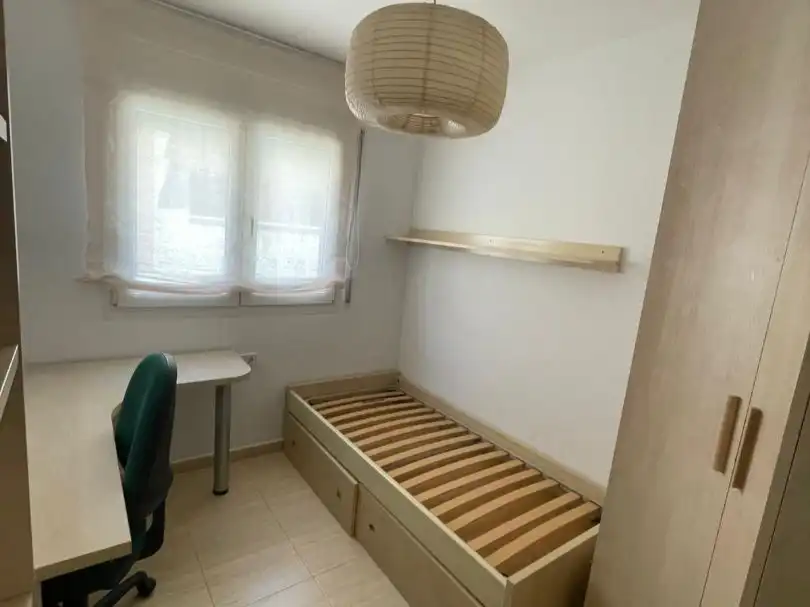 Habitación de Ático de alquiler en Gelida con Aire acondicionado, Calefacción y Terraza