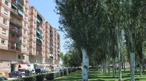 Foto 5 de Piso de alquiler en Avda. Cataluña, Zaragoza Capital