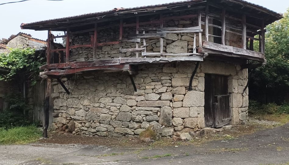 Casa adosada en venta en Lugar Pazos, 29, Sarreaus, Ourense - imagen 1 Foto 1 de Casa adosada en venta en Lugar Pazos, 29, Sarreaus, Ourense