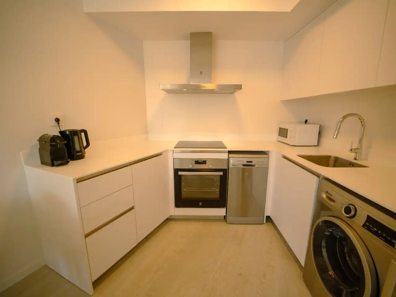 Flat for rent in Carrer d' Andalusia, 1, Playa Norte Kitchen of Flat for rent in Peñíscola / Peníscola with Air Conditioner, Heating and Private garden