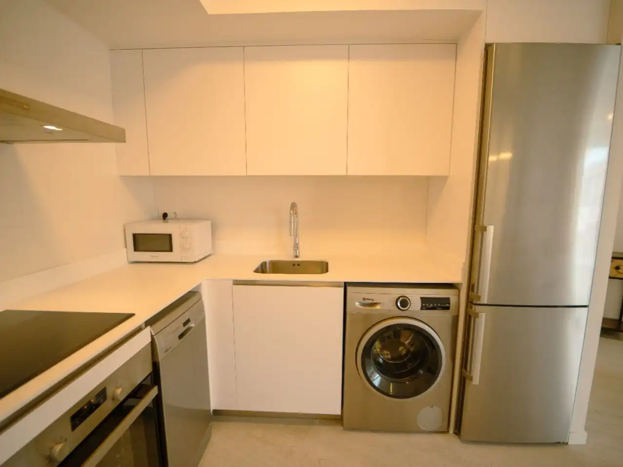 Flat for rent in Carrer d' Andalusia, 1, Playa Norte Kitchen of Flat for rent in Peñíscola / Peníscola with Air Conditioner, Heating and Private garden