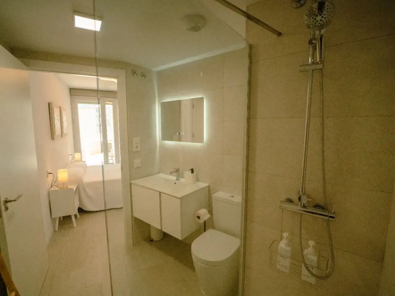 Flat for rent in Carrer d' Andalusia, 1, Playa Norte Bathroom of Flat for rent in Peñíscola / Peníscola with Air Conditioner, Heating and Private garden