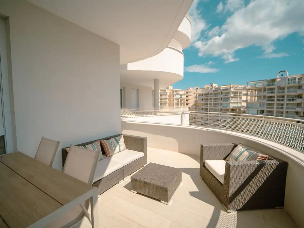 Flat for rent in Carrer d' Andalusia, 1, Playa Norte Terrace of Flat for rent in Peñíscola / Peníscola with Air Conditioner, Heating and Private garden