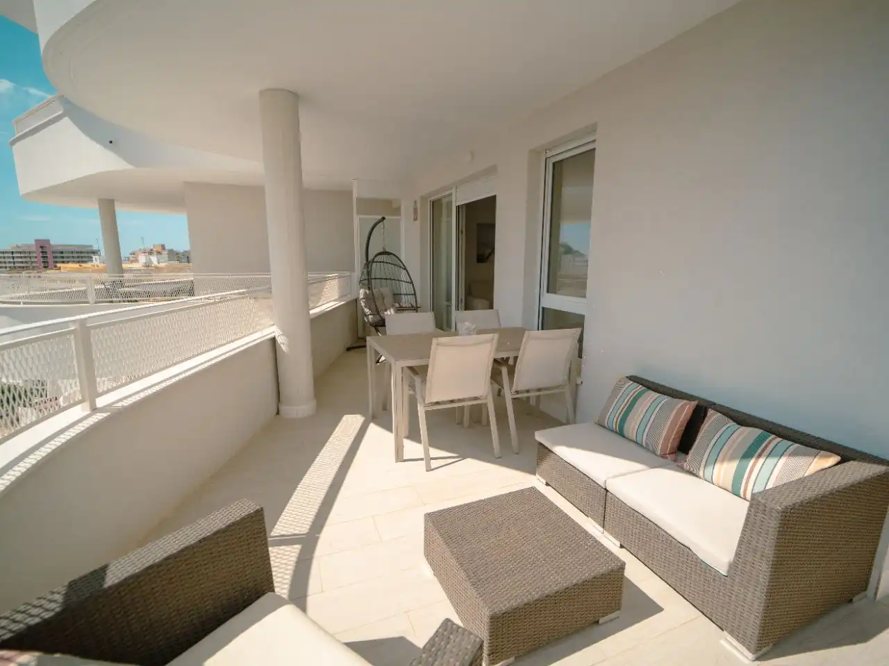 Flat for rent in Carrer d' Andalusia, 1, Playa Norte Terrace of Flat for rent in Peñíscola / Peníscola with Air Conditioner, Heating and Private garden