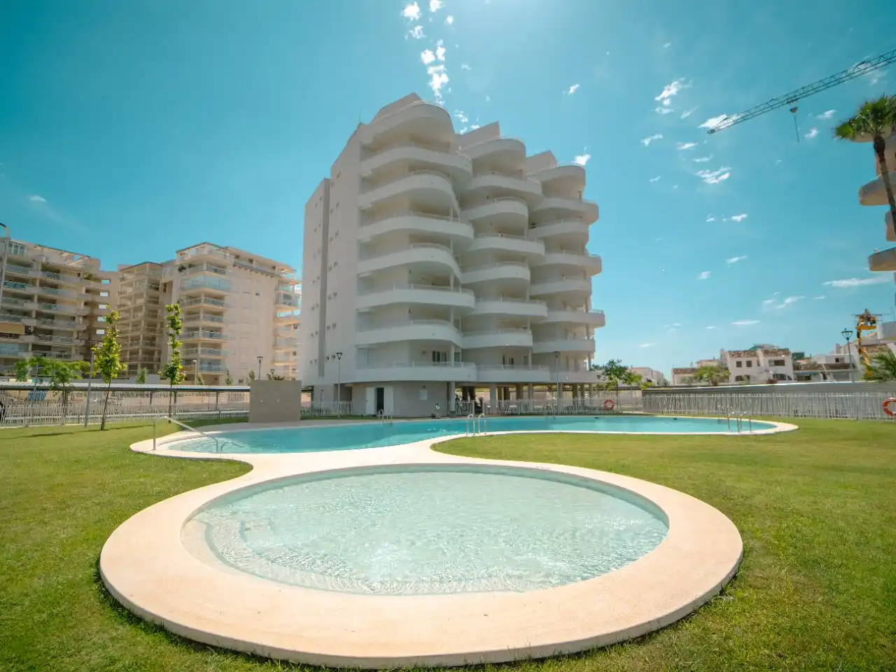 Flat for rent in Carrer d' Andalusia, 1, Playa Norte Swimming pool of Flat for rent in Peñíscola / Peníscola with Air Conditioner, Heating and Private garden