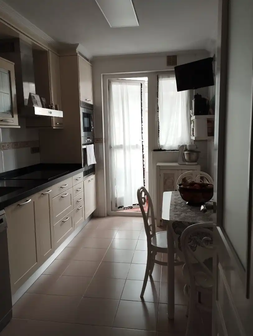 Wohnung zum Verkauf in Calle Hernán Cortés, 9b, Villalegre - La Luz Küche von Wohnung zum Verkauf in Avilés