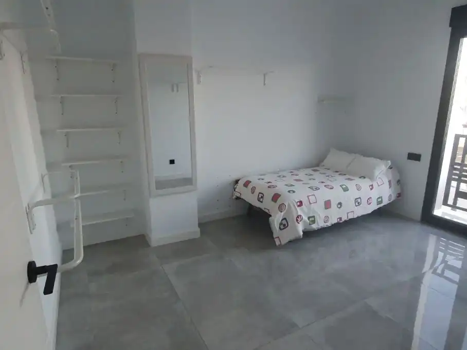 Habitación en Calle Toledo, 56, Valverde del Camino Habitación de Piso para compartir en Valverde del Camino con Amueblado