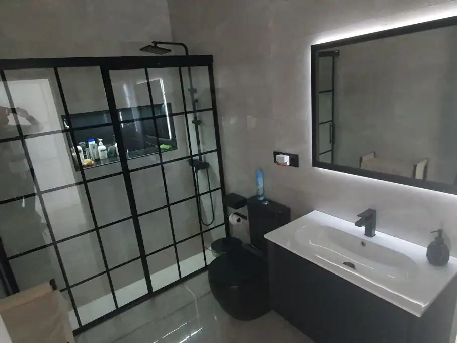 Habitación en Calle Toledo, 56, Valverde del Camino Baño de Piso para compartir en Valverde del Camino con Amueblado