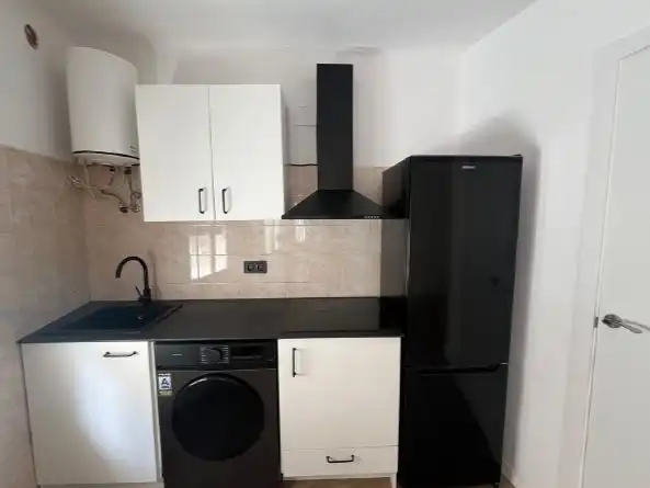 Wohnung zum Verkauf in Calle de Terminillo, 50, Barrio de Delicias Küche von Wohnung zum Verkauf in Zaragoza mit Klimaanlage, Heizung und Privatgarten