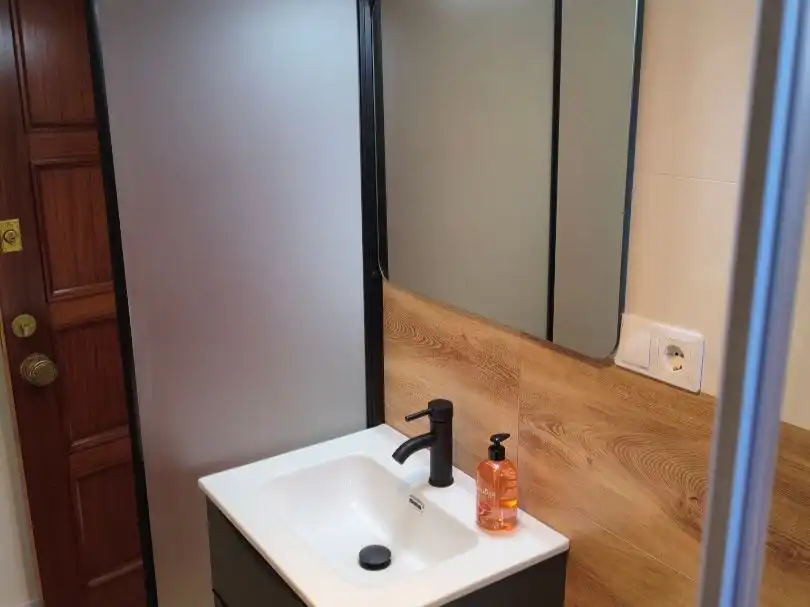 Estudio de alquiler en Avenida de Don Pablo Díez, 21, Valverde de la Virgen Baño de Estudio de alquiler en Valverde de la Virgen con Calefacción, Parquet y Amueblado