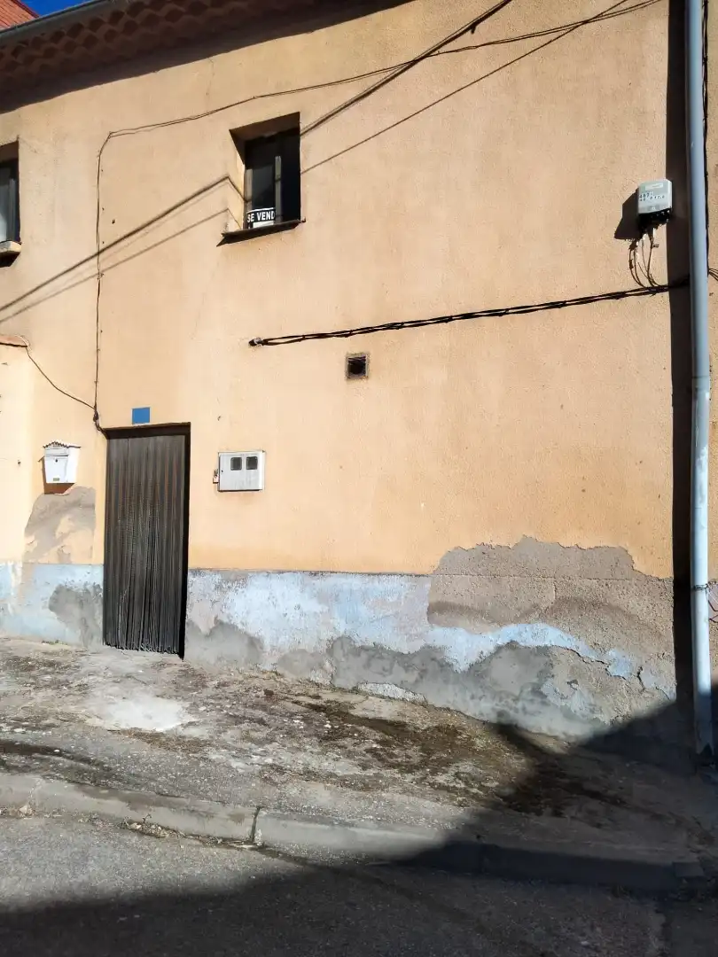 Casa adosada en venta en Calle Vallejuelos, 13, Fuentespina Vista exterior de Casa adosada en venta en Fuentespina con Calefacción