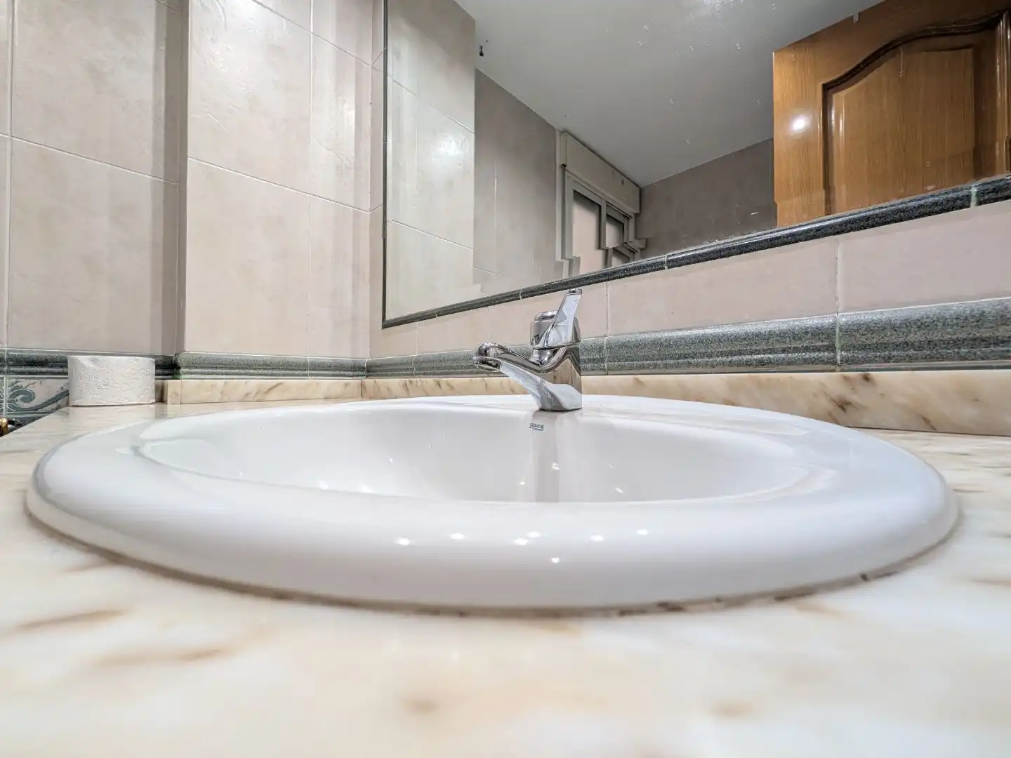 Baño de Piso de alquiler en Zaragoza con Aire acondicionado, Calefacción y Parquet