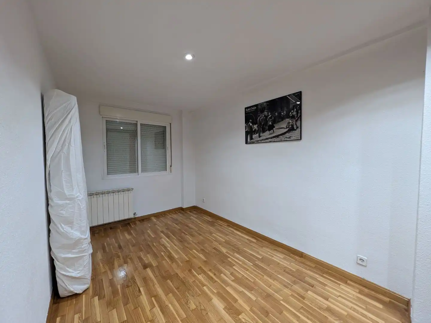 Habitación de Piso de alquiler en Zaragoza con Aire acondicionado, Calefacción y Parquet