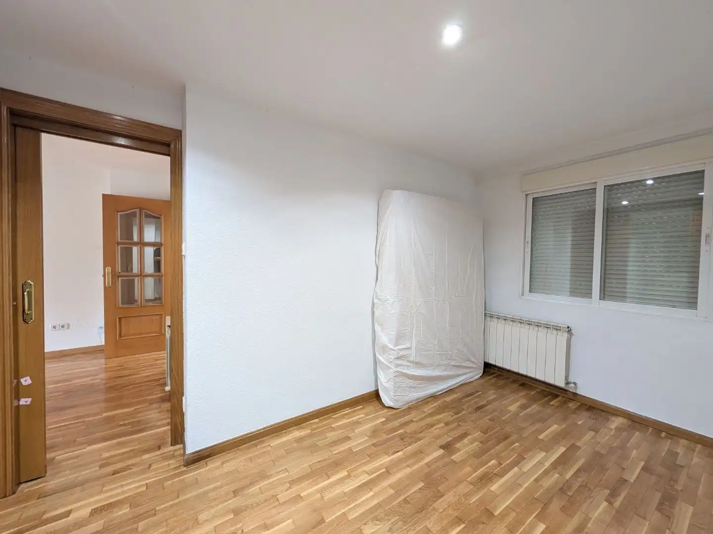 Habitación de Piso de alquiler en Zaragoza con Aire acondicionado, Calefacción y Parquet