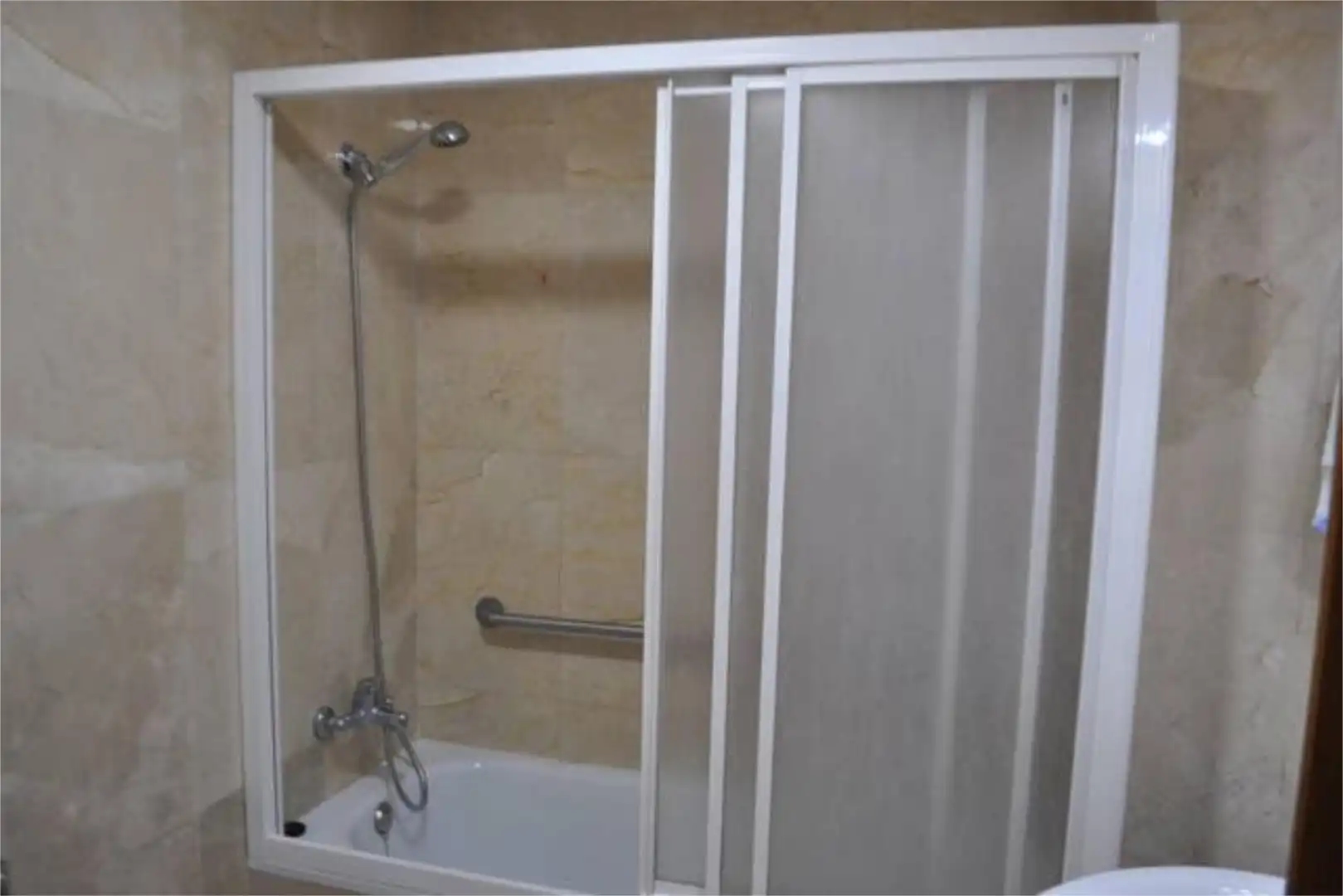 Piso de alquiler en Villaviciosa - Amandi Baño de Piso de alquiler en Villaviciosa con Calefacción y Amueblado